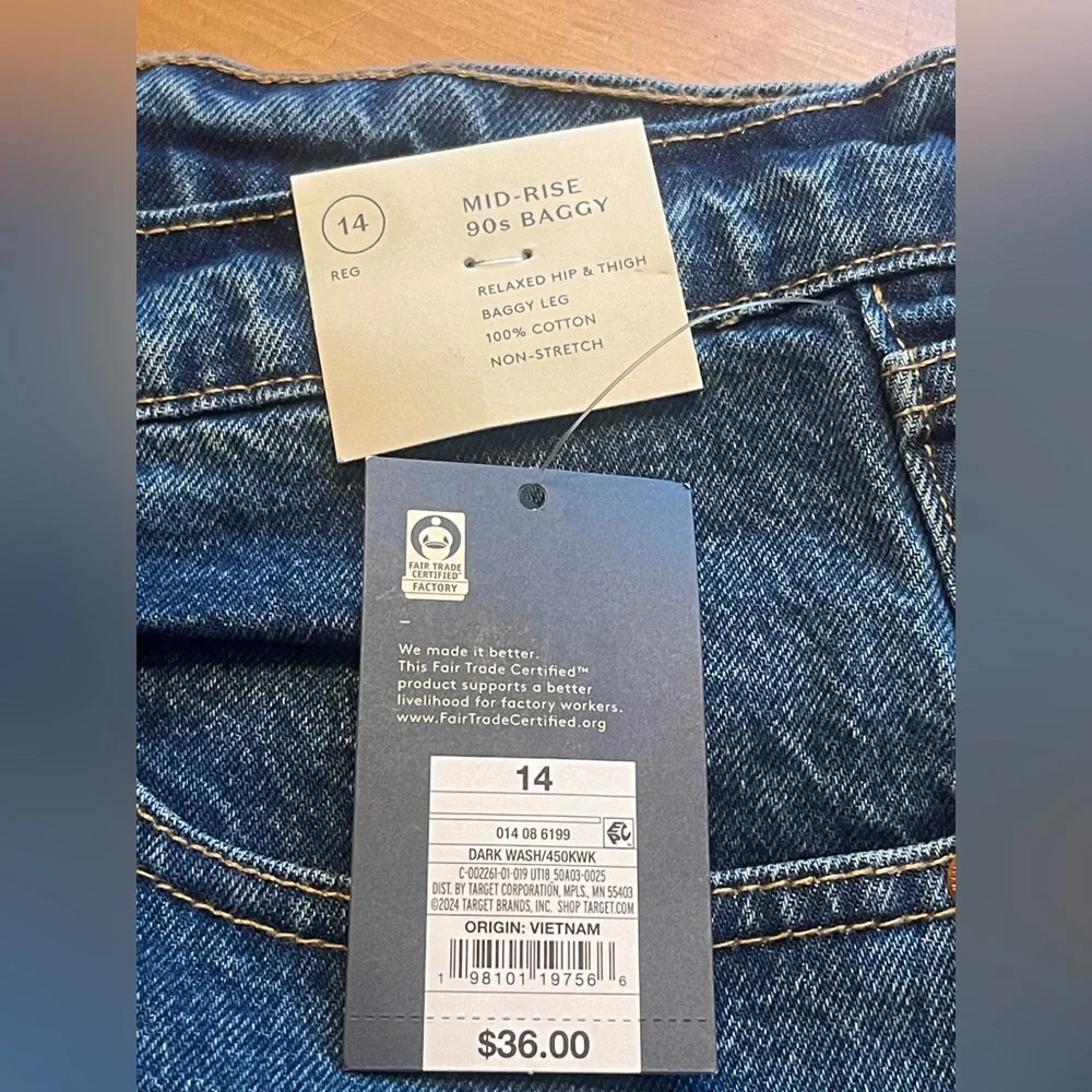 Universal Thread Mid Rise 90s Baggy Jeans Size 14 Cuffed Hem Dark Wash NWT - Picture 8 of 11